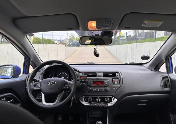 Kia Rio cena 23900 przebieg: 150000, rok produkcji 2012 z Szczecin małe 106